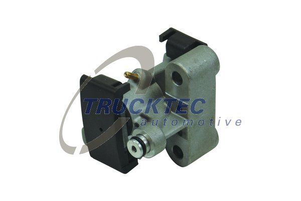 0812013-trucktec20200224-14760-ige2a8_original